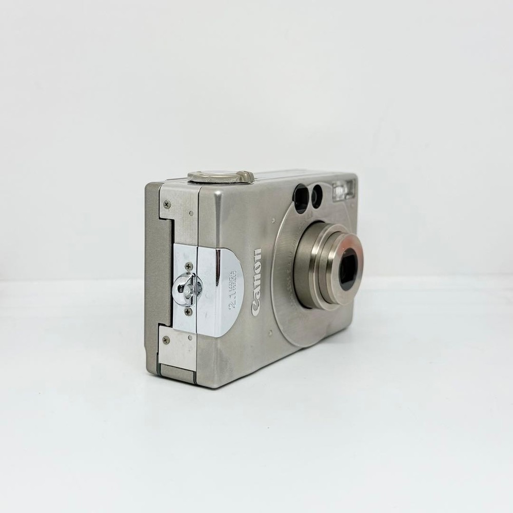 Canon IXY Digital First Generation Silver Compact Camera Tested Working