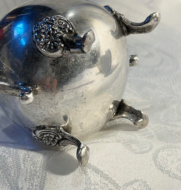 Decorative Sugar Bowl with lid