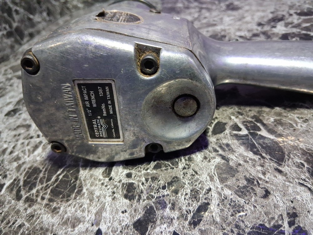 Central pneumatic half inch impact 1387
