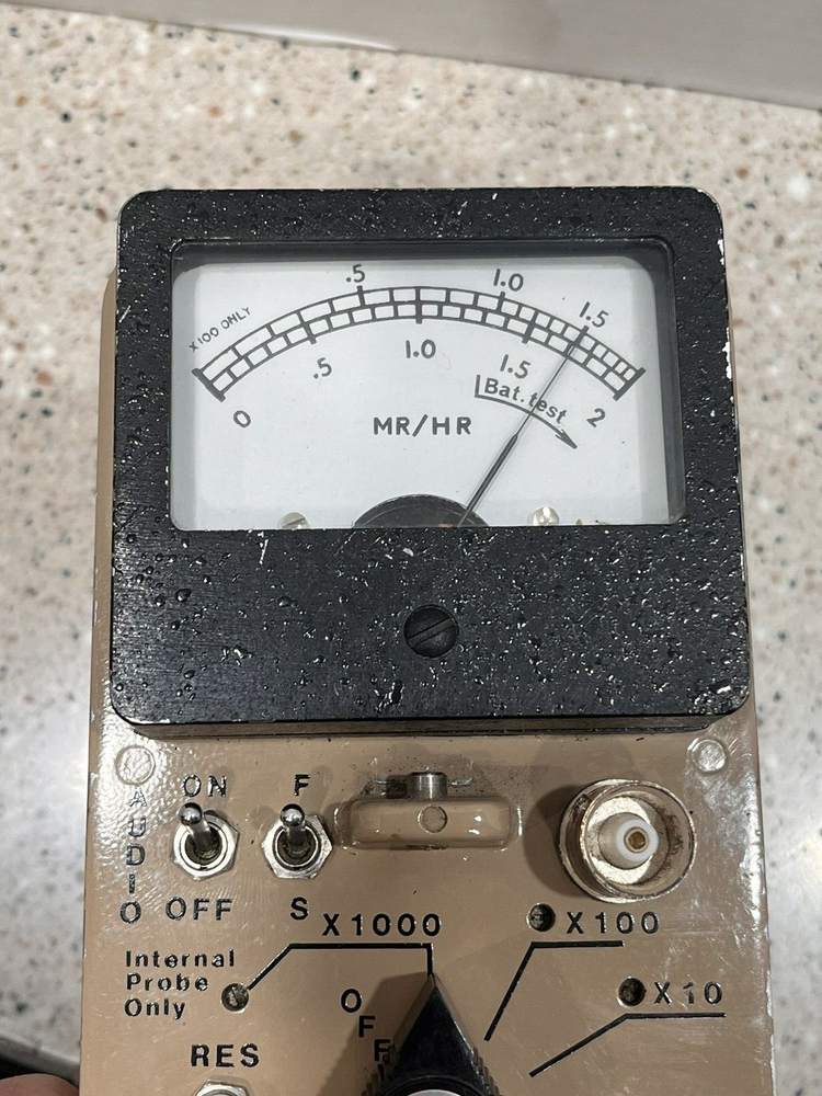Ludlum Model 14C Survey Meter w/ Pancake Probe