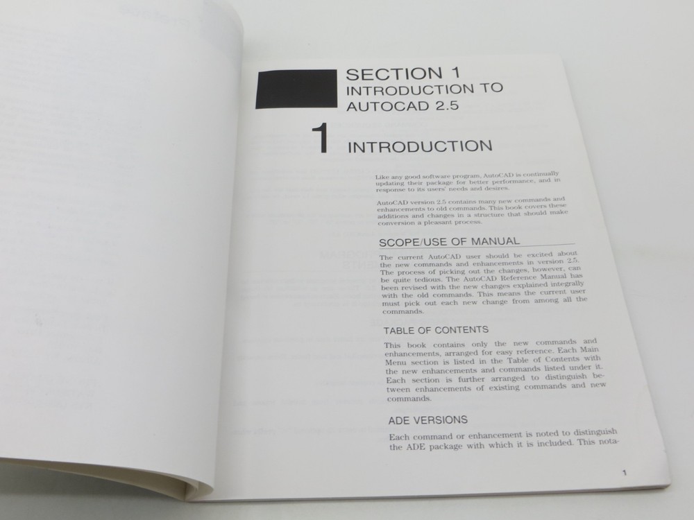 USING AUTOCAD 2.5 by James E. Fuller (1987, Paperback) vintage computer book