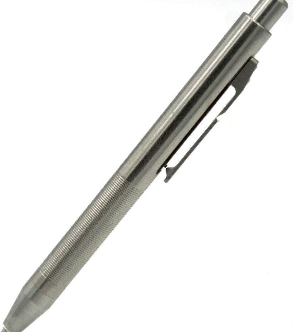 “TC4 Titanium Alloy Silver Ballpoint Pen – Premium Collectible Gift + 2 Refills