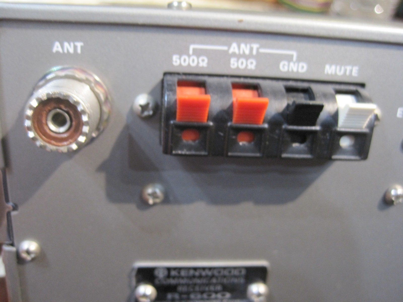 Kenwood Model R 600 Communications Receiver