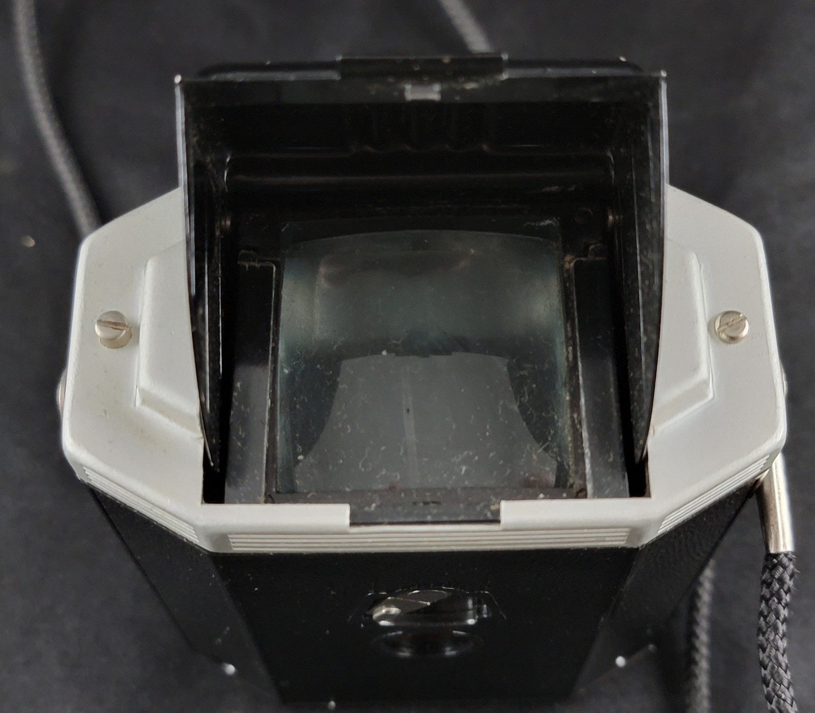 Vintage Eastman Kodak Brownie Reflex Synchro Model Camera Untested 127 Film