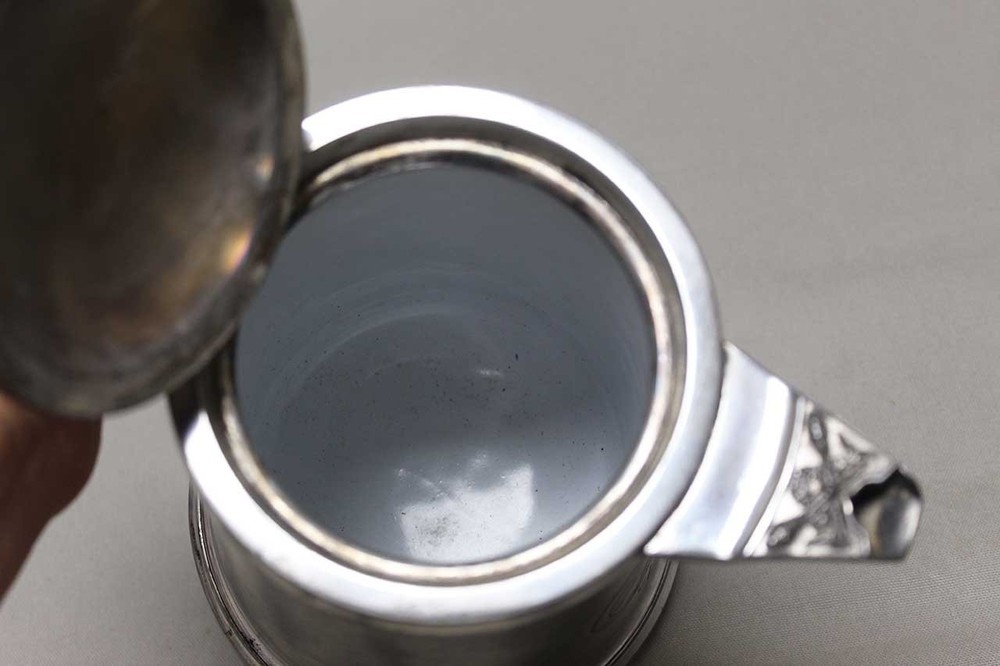 1868 Large Ice Water Pitcher Meriden Co . ANT247