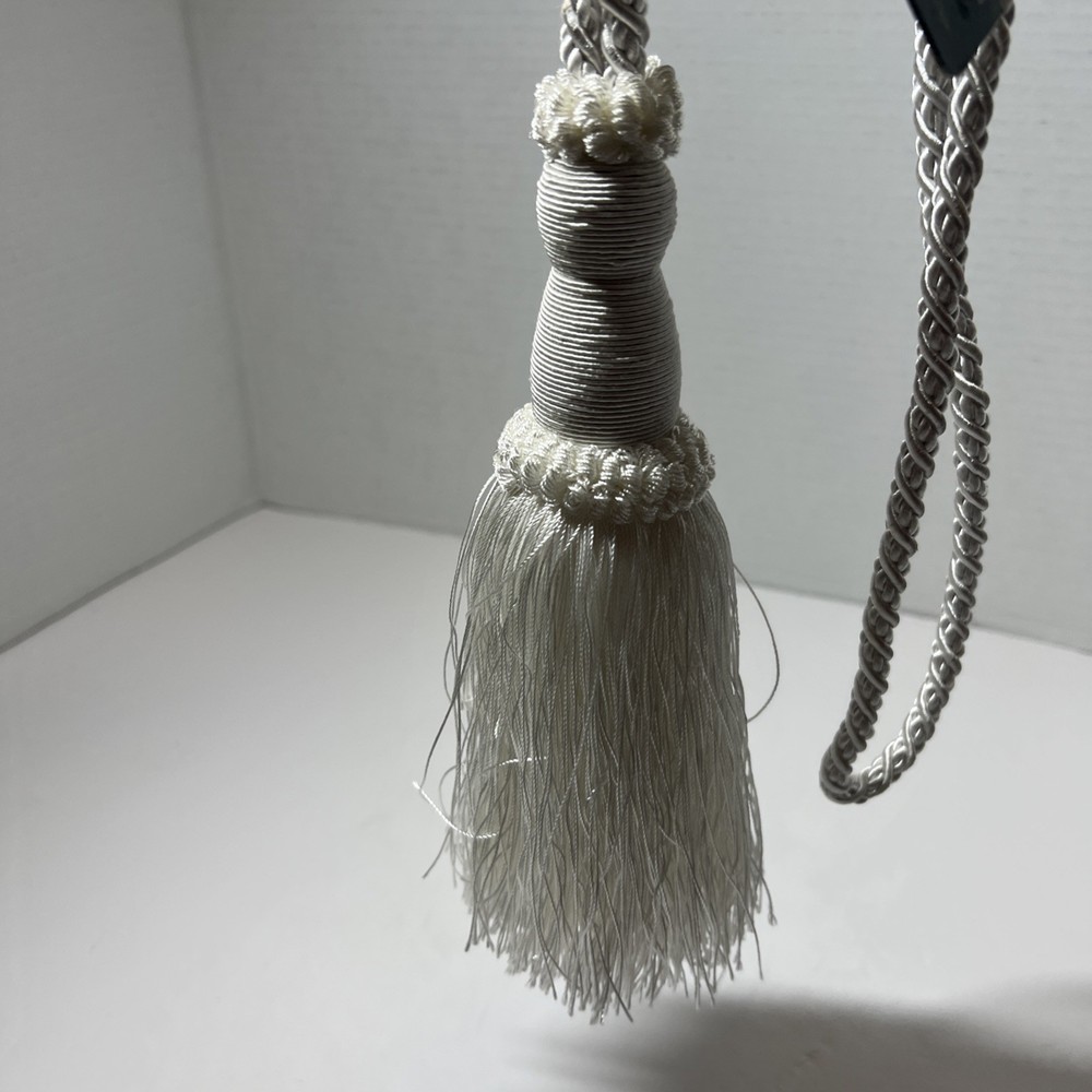White Versailles Drapery Tassel
