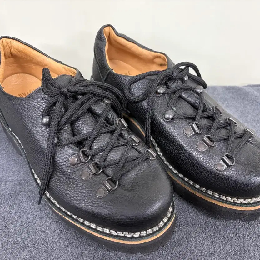 Solovierre Boots - New Official