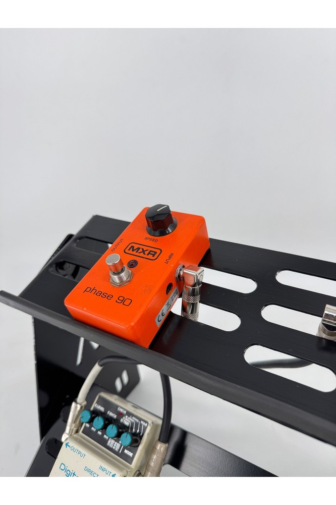 PFX Desktop Pedal Rack