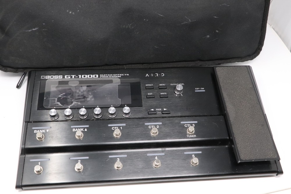 Damaged Screen BOSS GT-1000 Guitar Effects Processor Multi-Effects Pedal WORKS