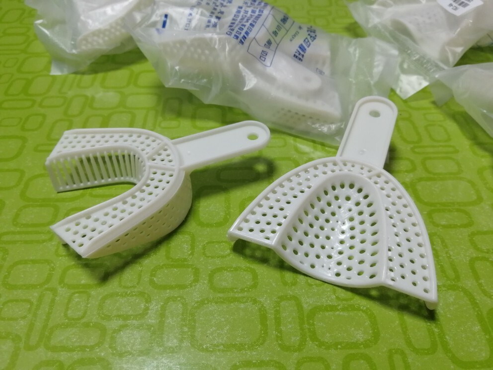 12 PCS Dental Disposable Impression Trays Plastic Holder Upper & Lower 3 Sizes