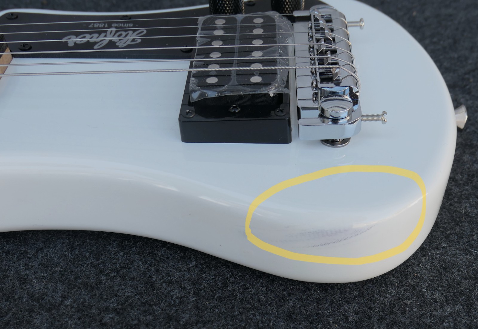 HOFNER HCT-SH-WH SHORTY CONTEMPORY SERIES TRAVEL Electric Guitar WHITE B STOCK