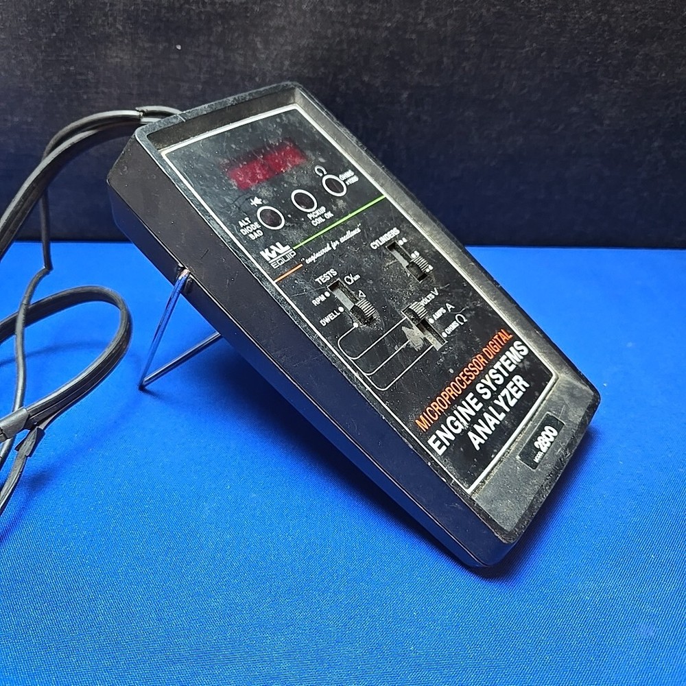 KAL EQUIPMENT Model 2800 ENGINE SYSTEMS ANALYZER Microprocessor Digital Untested