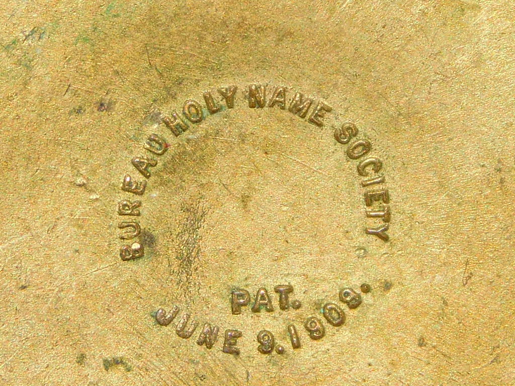 VINTAGE 1909 BUREAU HOLY NAME SOCIETY MEDAL