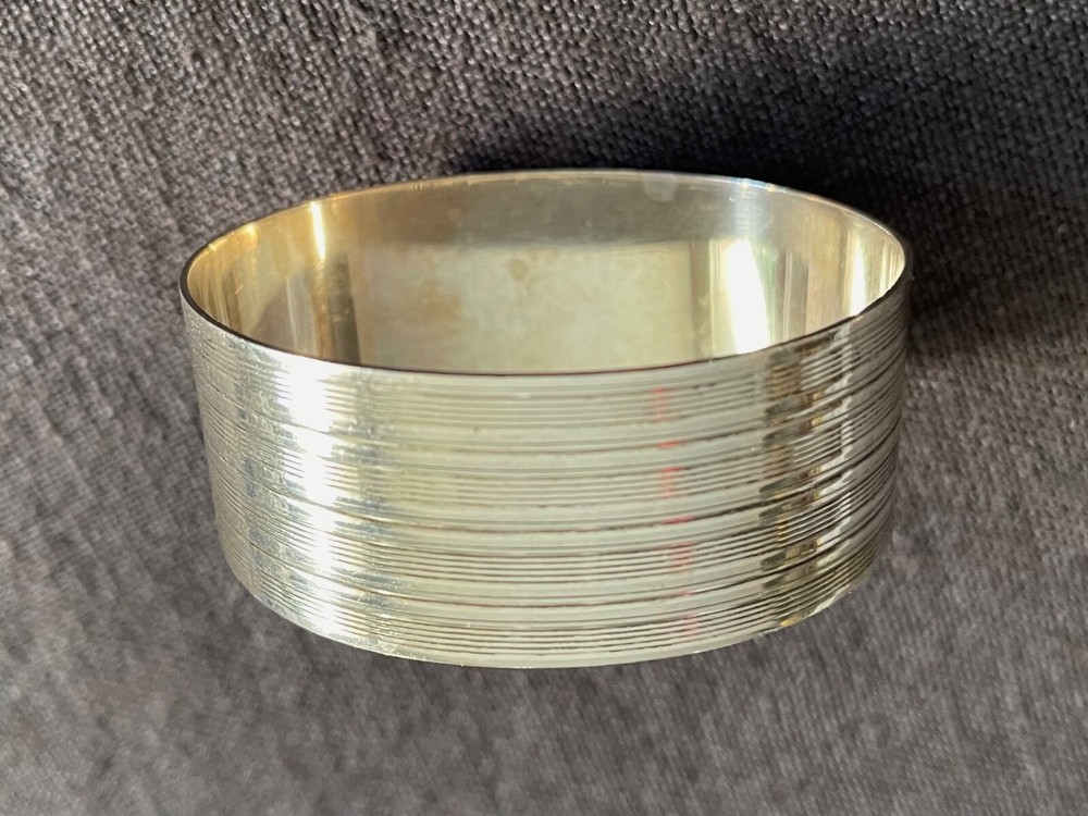 ANTIQUE STERLING SILVER NAPKIN RING