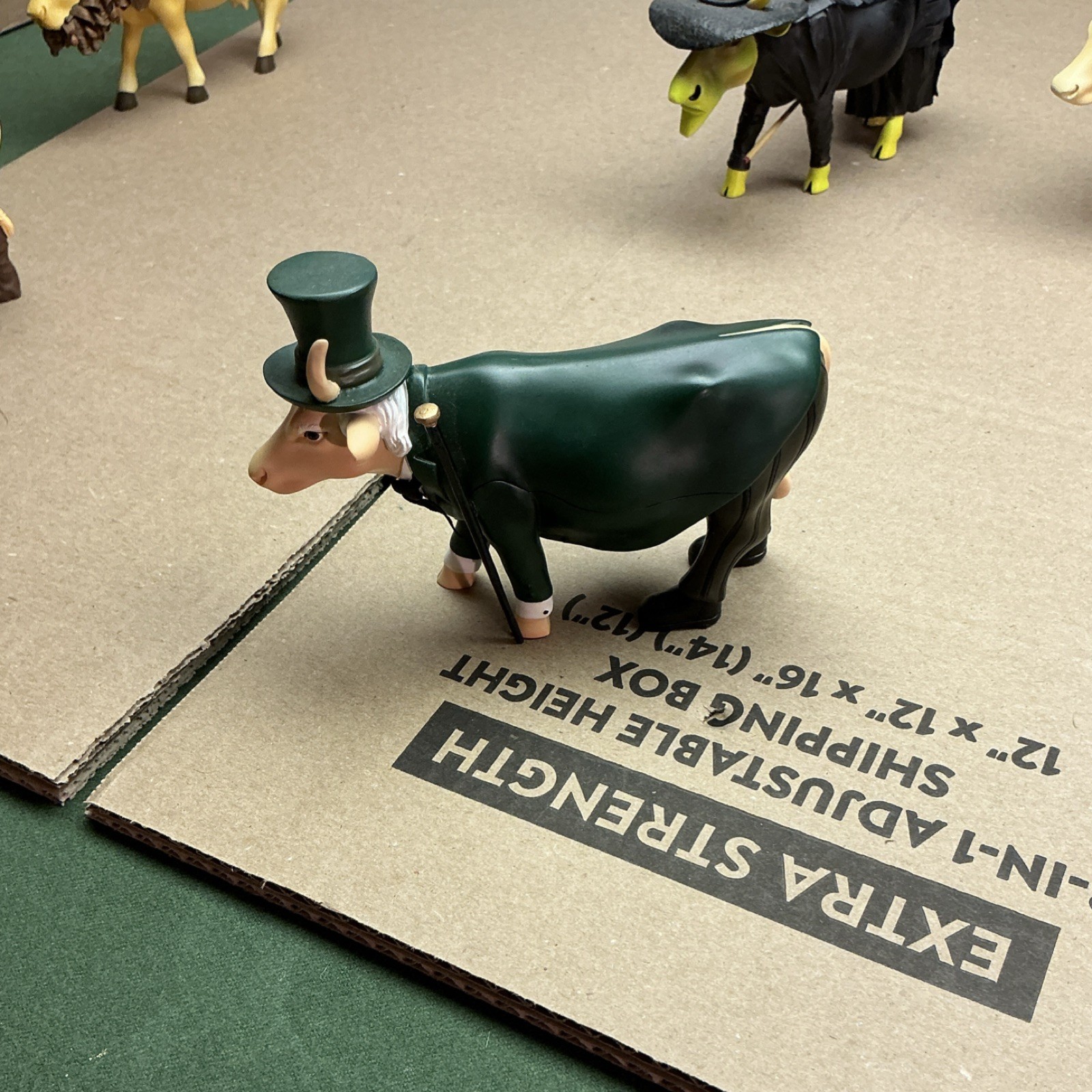 CowParade Wizard of Oz Cow Figurine Set Resin COMPLETE SET 6 1/2 long by 5 tall