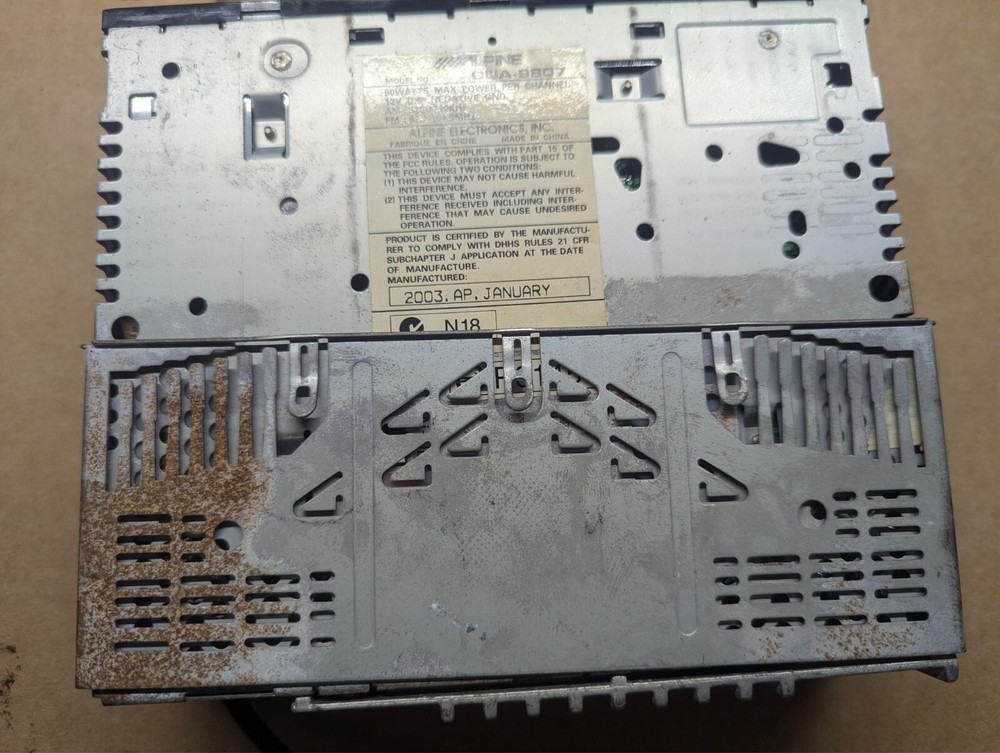 Alpine CDA-9807 cd receiver base Only  untested