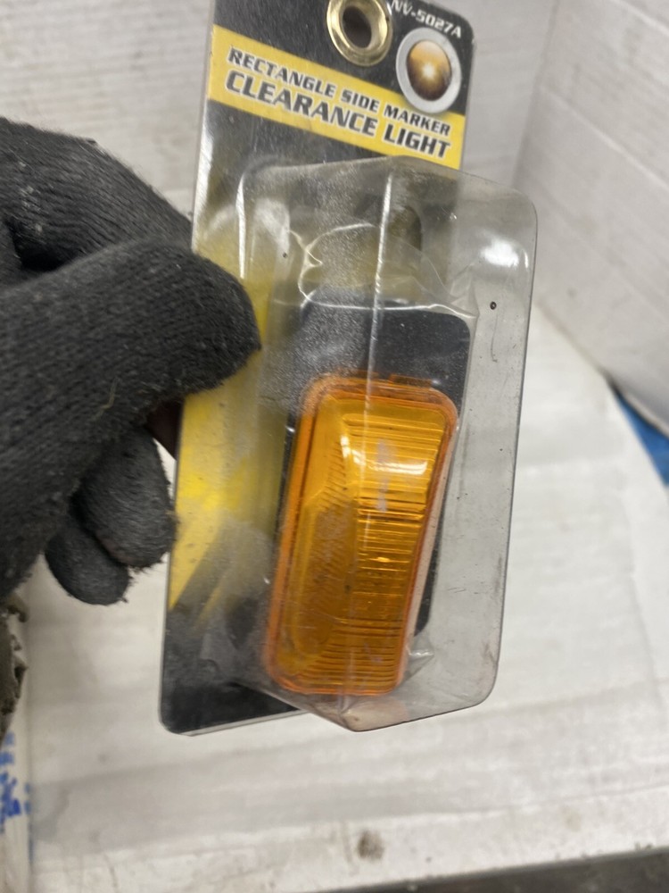 Pilot Navigator NV-5027A Rectangular Side Marker Clearance Light