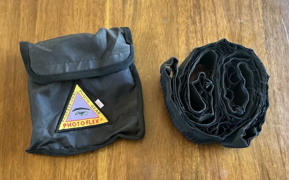 Photoflex Silverdome NXT Small Soft Box W/ Carrying Case And Eggshell Grid