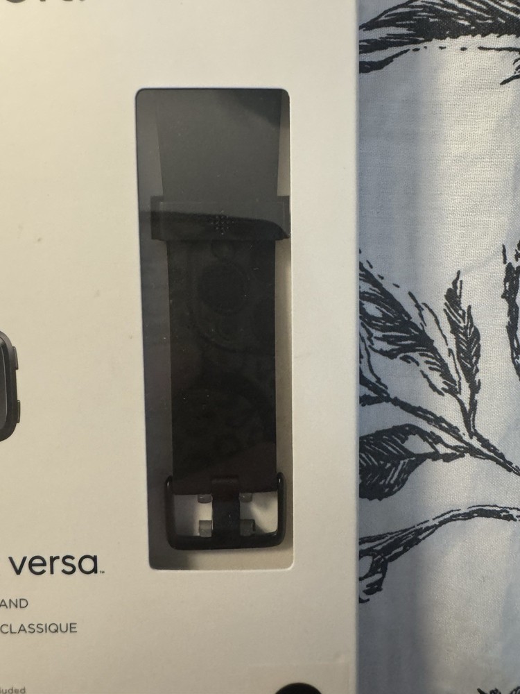 NIB Fitbit Versa Classic Band Black Size Large