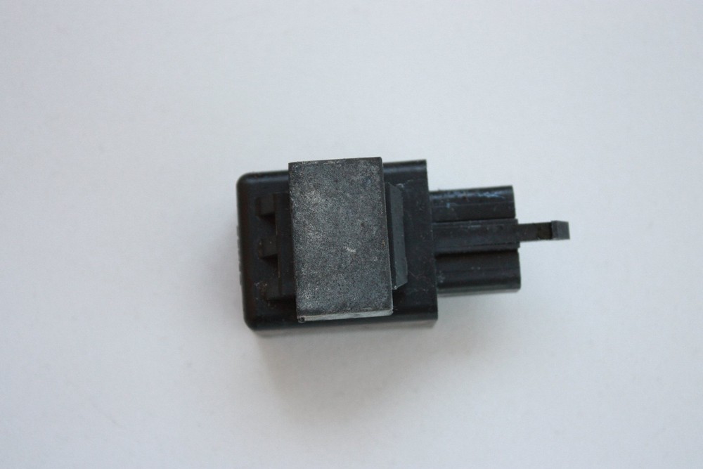 2011 TRIUMPH TIGER 800 INDICATOR RELAY