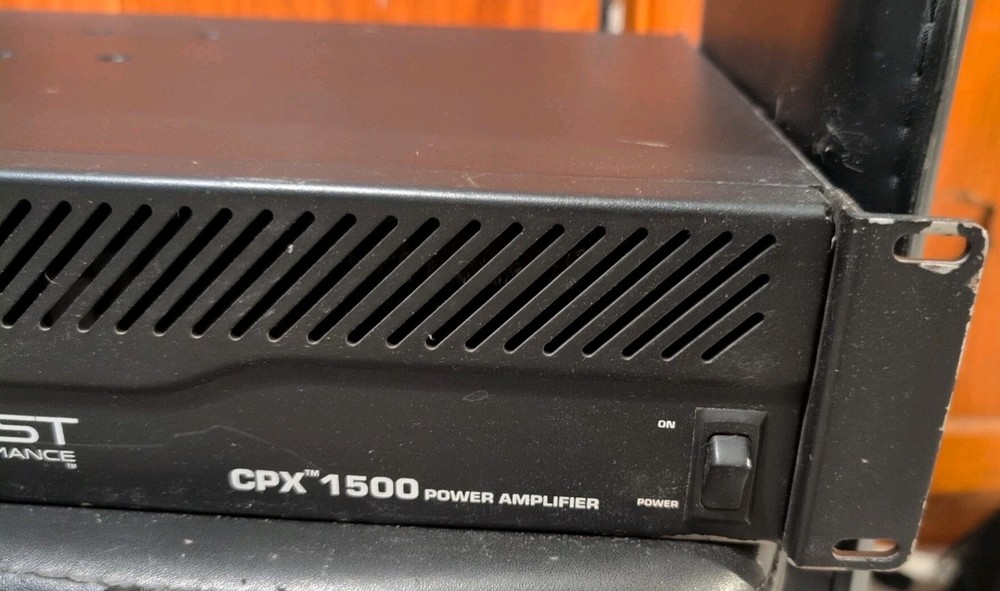 Crest Performance CPX 1500 Power Amplifier works great!