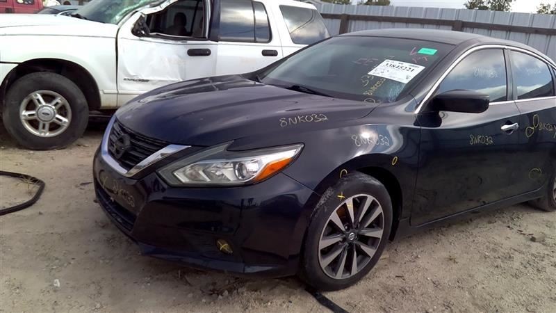 ALTIMA 2017 High Mounted Stop Light 1037164331