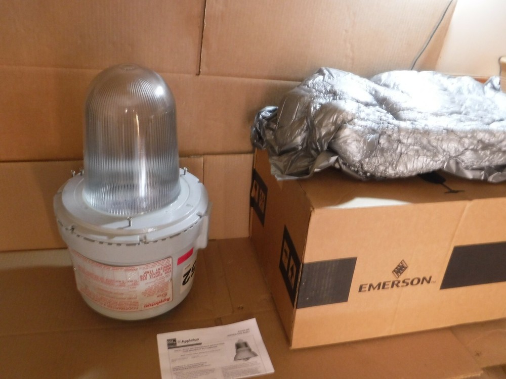 Emerson APPLETON CODEMASTER 2 FLUORESCENT BALLAST HOUSING 52W 120-277V CMBF52BU