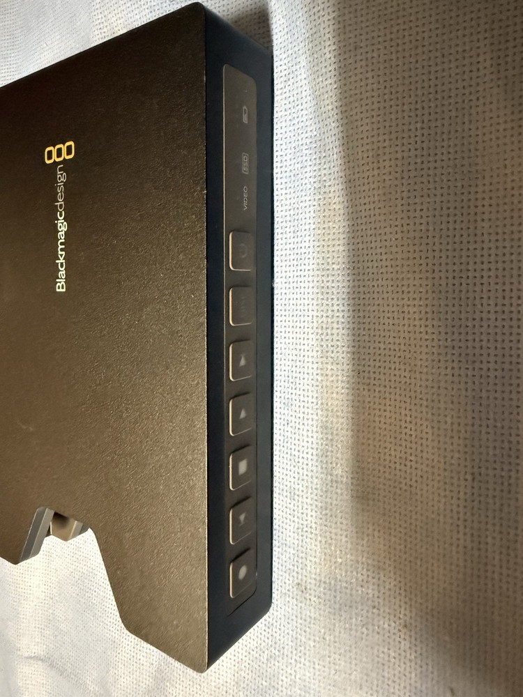 Blackmagic Design HyperDeck Shuttle SSD Field Recorder