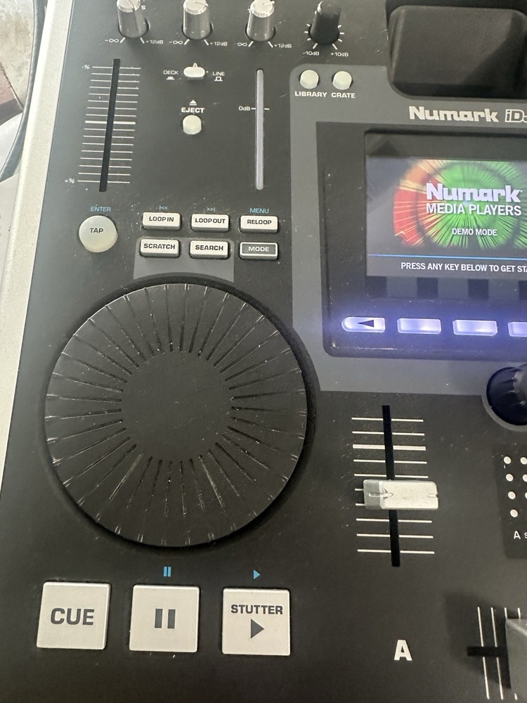 Numark iDJ2 DJ Mixing Console Compatible with iPod Mobile DJ System - TESTED