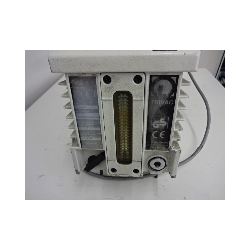 ROTARY VANE VACUUM PUMP
