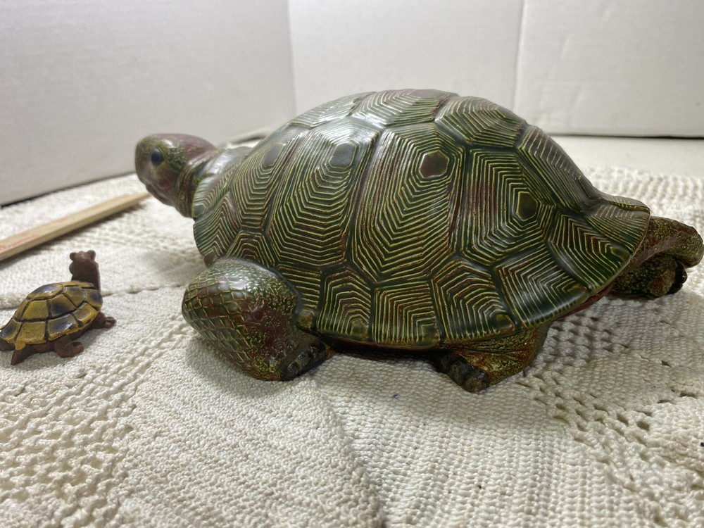 Turtle Lovers Realistic Ceramic Turtle 10.5” H52”