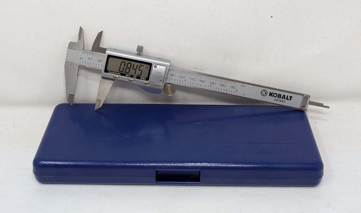 KOBALT 6 Inch Digital Caliper with Electronic Display & Carrying Case 293883