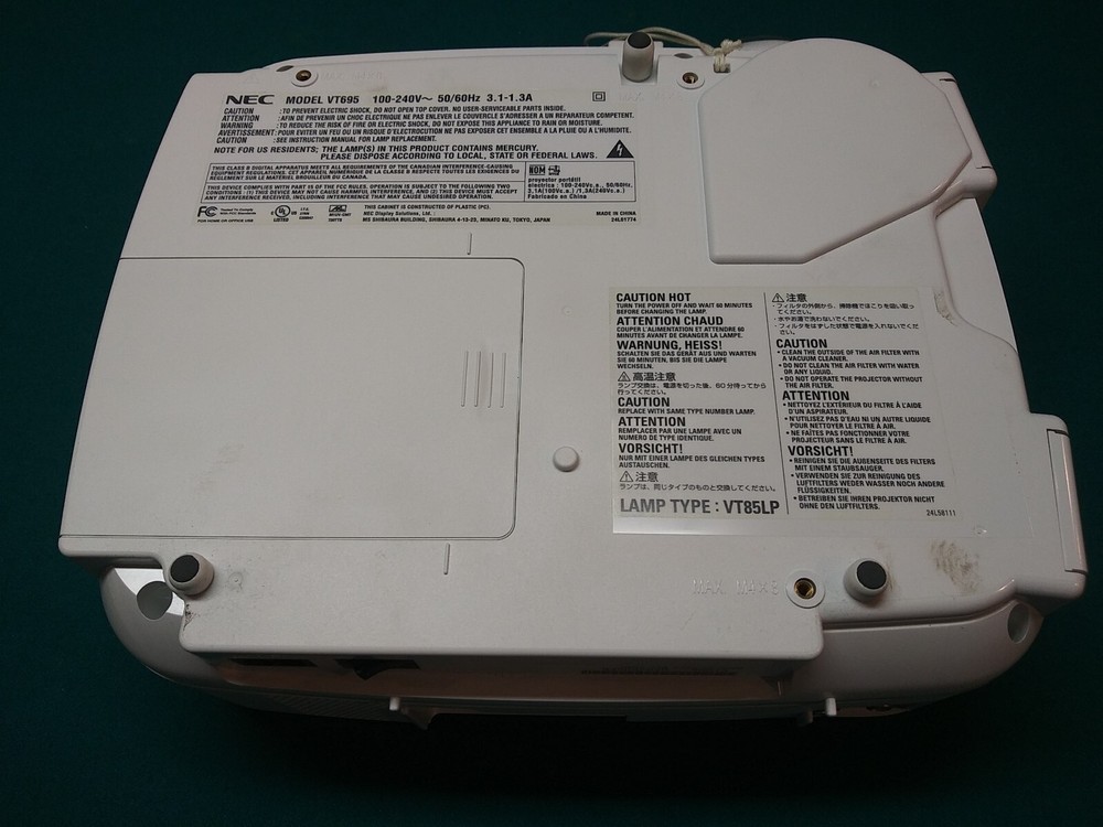 NEC VT695 Portable Projector LCD Multimedia Data w/ Remote Cords & Ceiling Mount