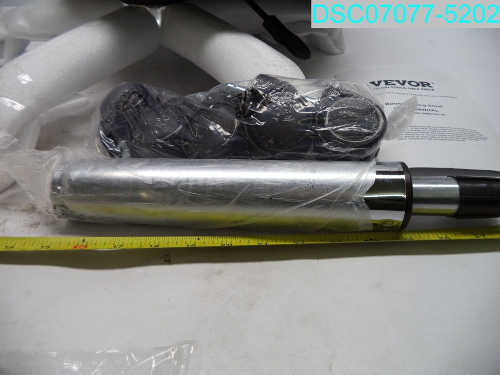 MST001-B VEVOR Rolling Stool with Wheels