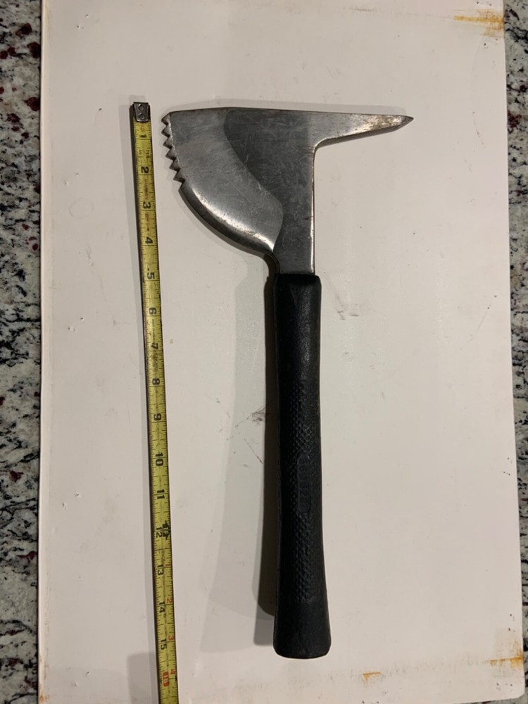 Crash Axe Survival Axe 56D6221