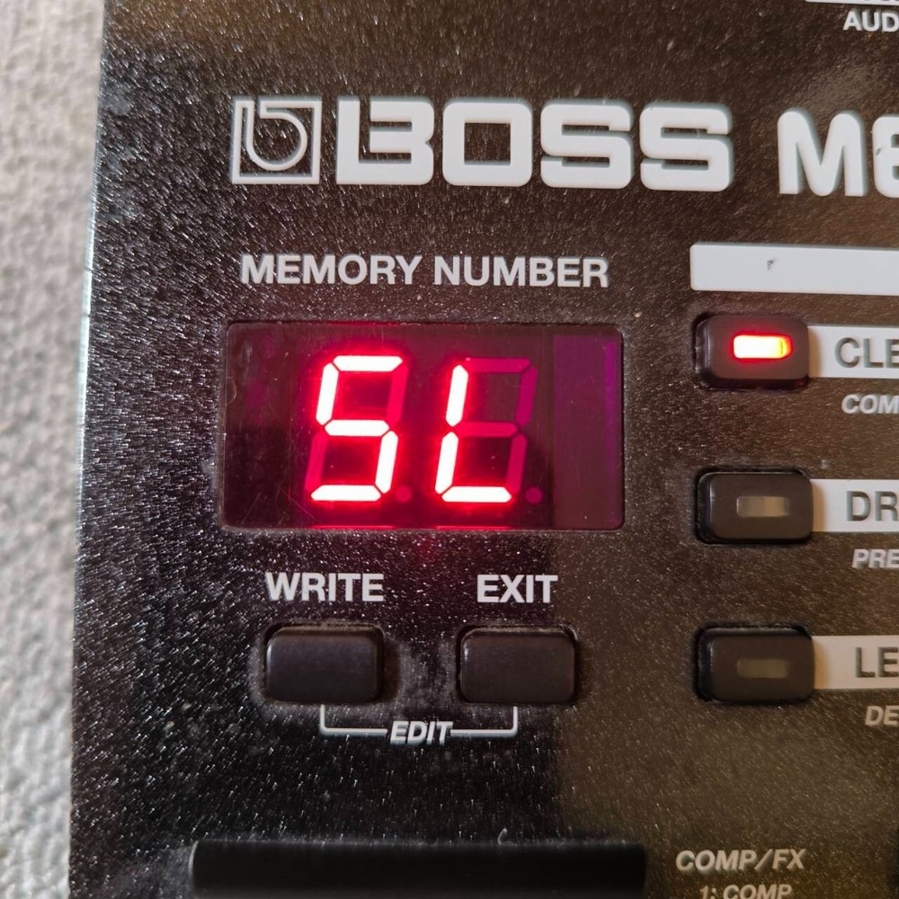 BOSS ME-25 Guitar Multiple Effects Pedal Multi-Effector W/ Power Cord JP