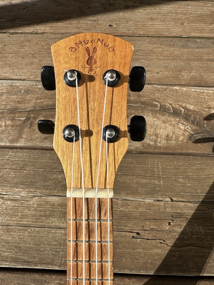aNueNue Ugoo (rabbit logo) Ukulele!!