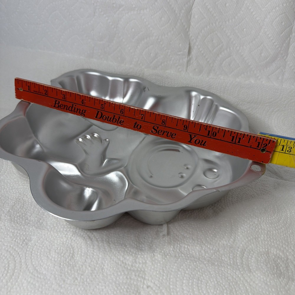 Wilton Monkey Cake Pan 2105-1023 Bakeware 2008