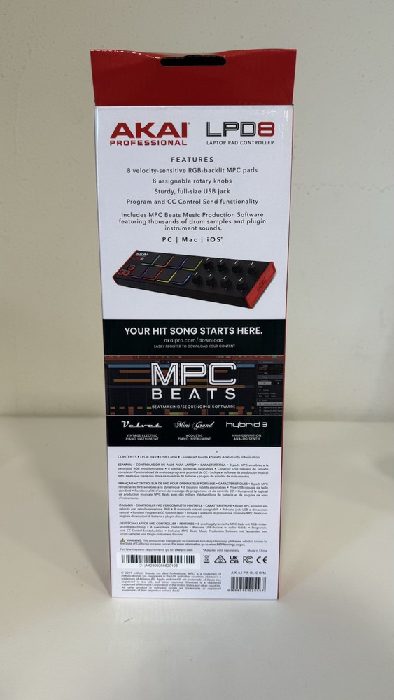 Akai Professional LPD8 Pad Controller 8 RGB MPC Pads 8 Knobs USB MIDI