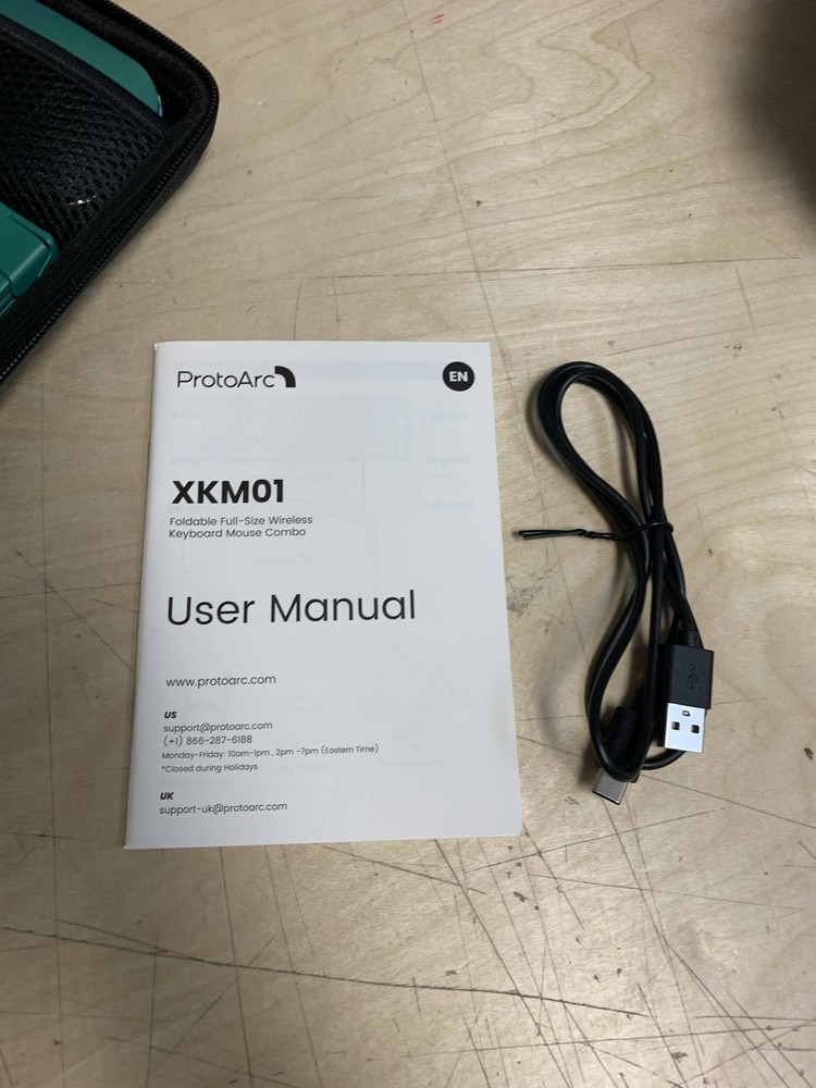 Foldable Keyboard and Mouse, XKM01 True Full-Size Folding Wireless Keyboard