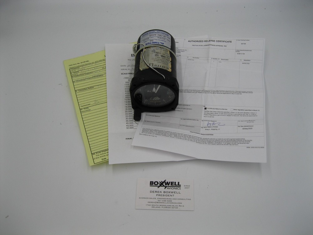 UNITED INSTRUMENTS ENCODING ALTIMETER PN: 5035P-P23 TESTED 8130