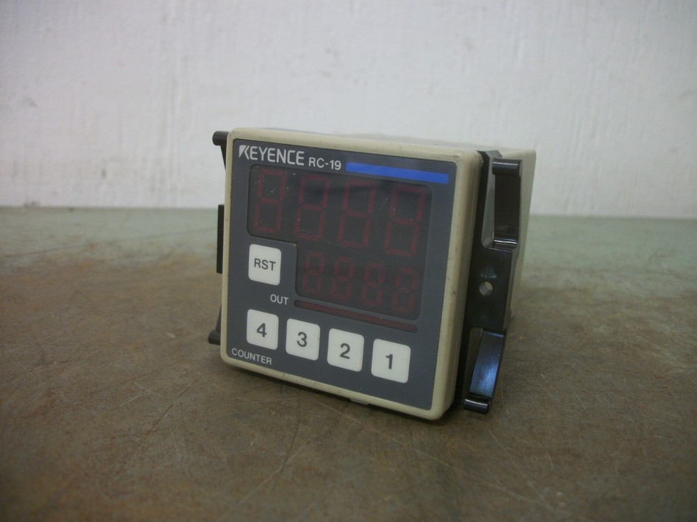 KEYENCE DIGITAL COUNTER UNIT RC-19