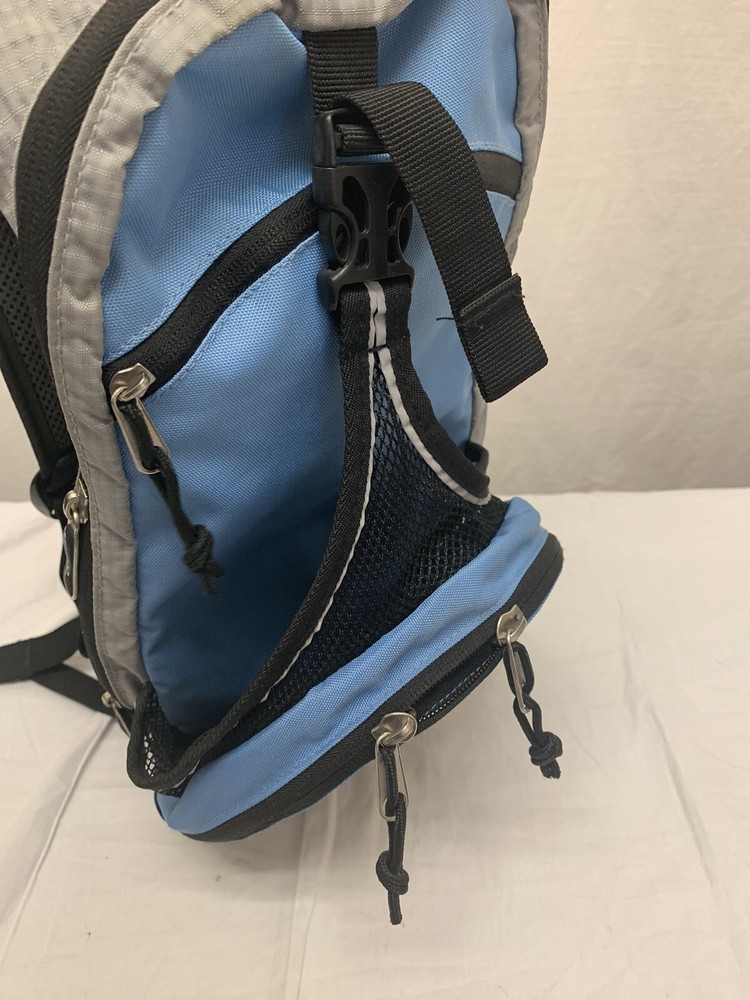 Eddie Bauer Blue/Gray Hydration Backpack w/Bladder 2L Hiking Outdoors Camping