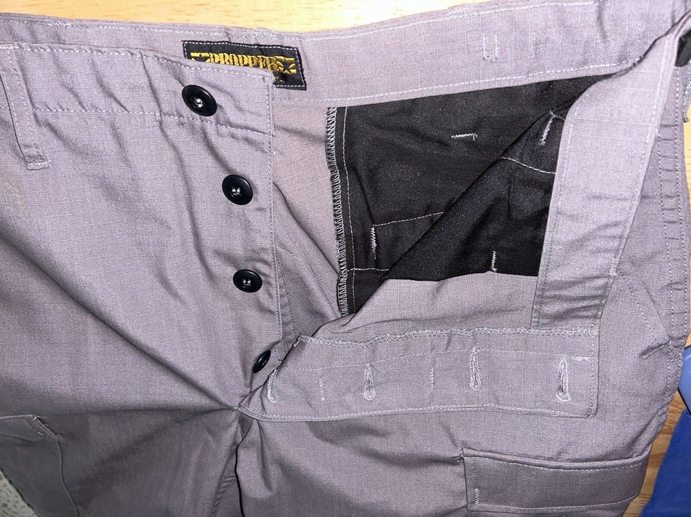 PROPPER Tactical Pants Mens Sz MEDIUM REGULAR Gray Combat Trousers EUC
