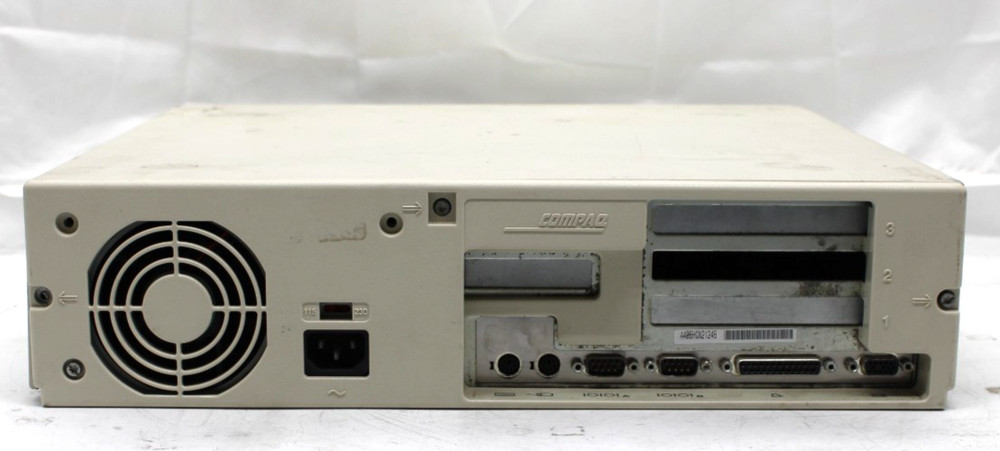 Vintage Compaq ProLinea 4/33S Desktop Computer - Powers-On - Needs Repair