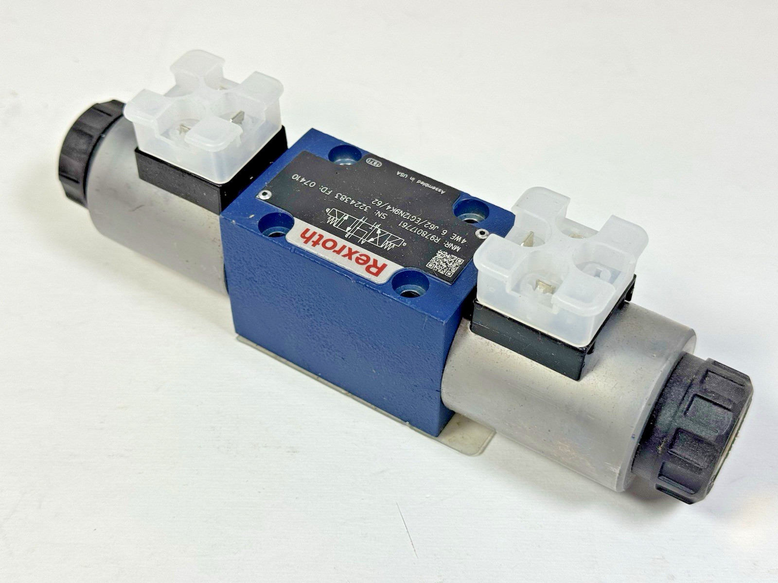 GENUINE REXROTH R978017761 DIRECTIONAL SPOOL VALVE 4WE6J62 4WE 6 J6X/EG12N9K4/62
