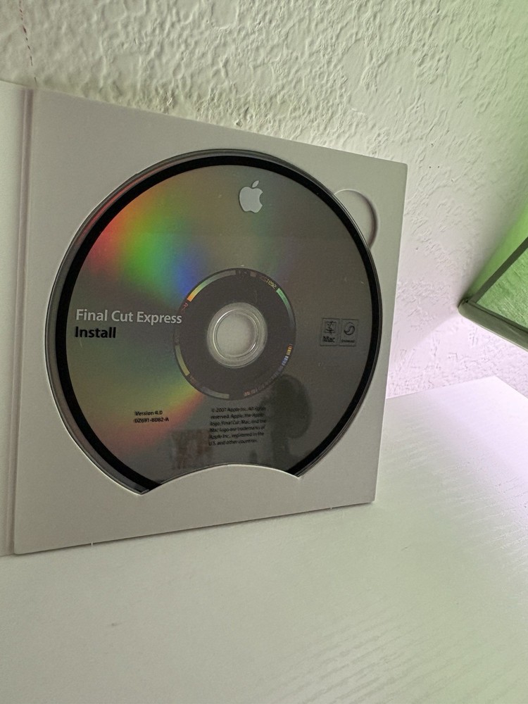 Apple Final Cut Express 4 HD Video Editing Software CIB