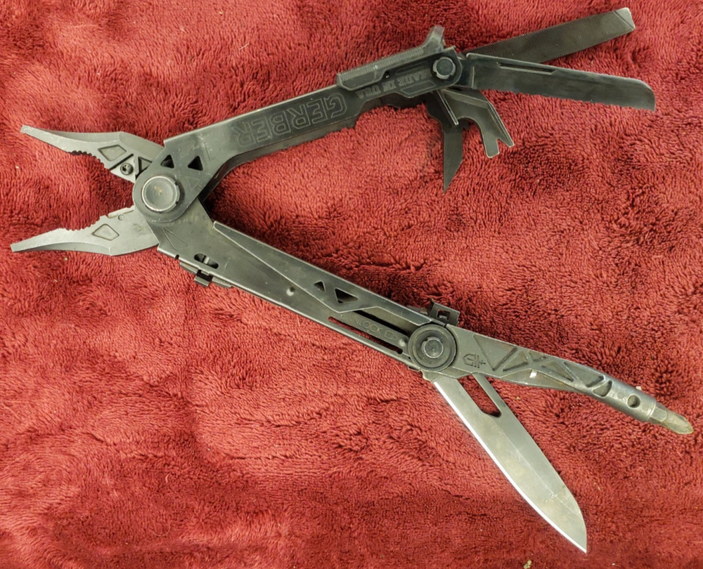 🔪  Gerber Center-Drive Multi-Tool