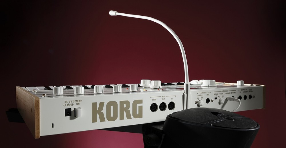 KORG microKORG S MK-1S Analog Synthesizer Vocoder 37-Key Keyboard