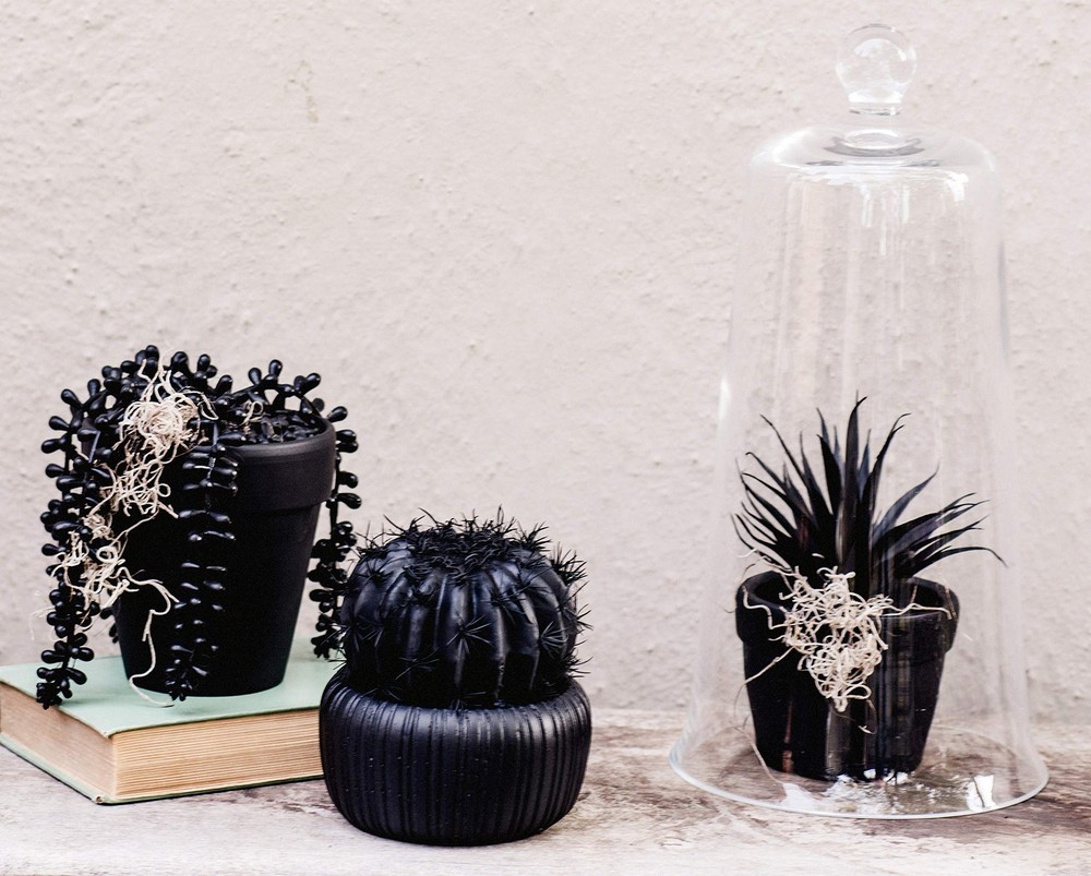 725 Flat Black Colortool Spray